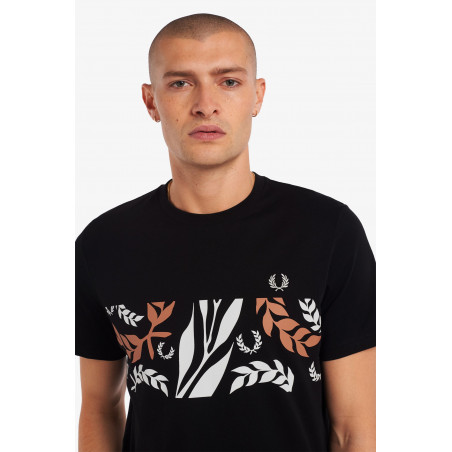 Fred Perry - - T-Shirt Vine Uomo Jersey Cotone Nero Stampa Frontale Prezzo 95,00
