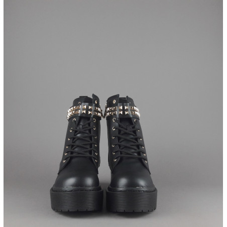 Gio Cellini / Anfibio Donna PU Nero Cinturino Borchie Prezzo 130,00