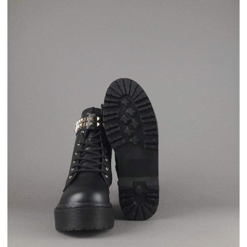 Gio Cellini / Anfibio Donna PU Nero Cinturino Borchie Prezzo 130,00