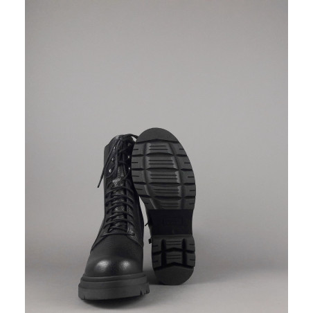 Janet & Janet Anfibio Donna Giulia Pelle Martellata Nero Prezzo 260,00