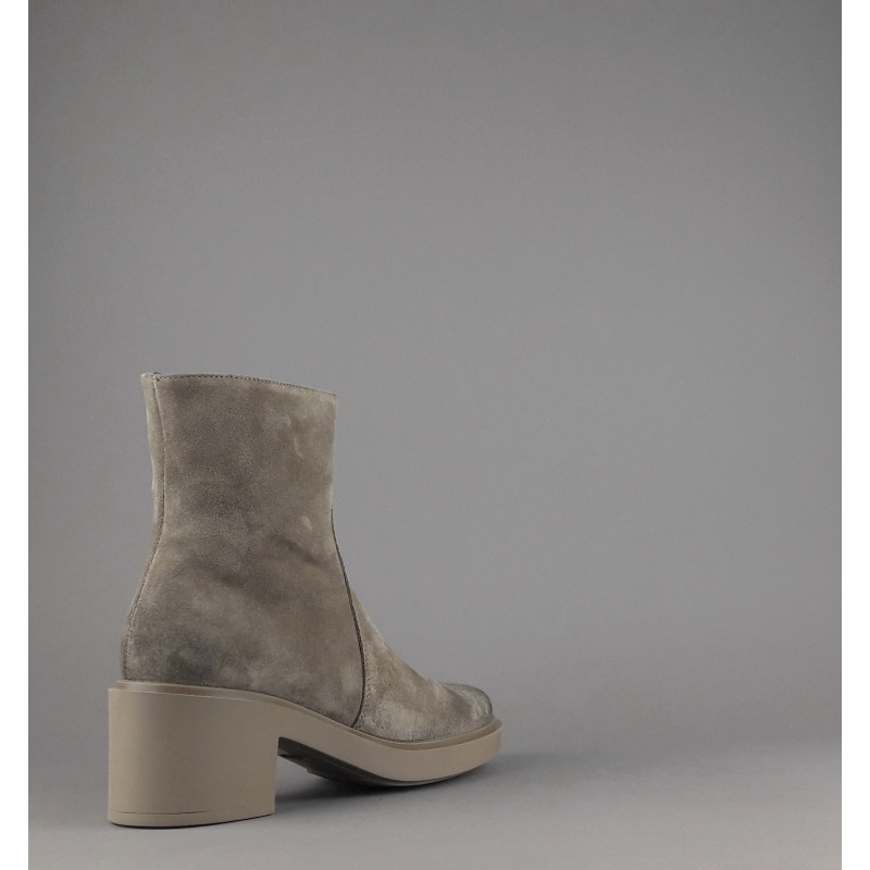 Frau Tronchetto Donna Camoscio Talpa Zip Laterale Prezzo 140,00