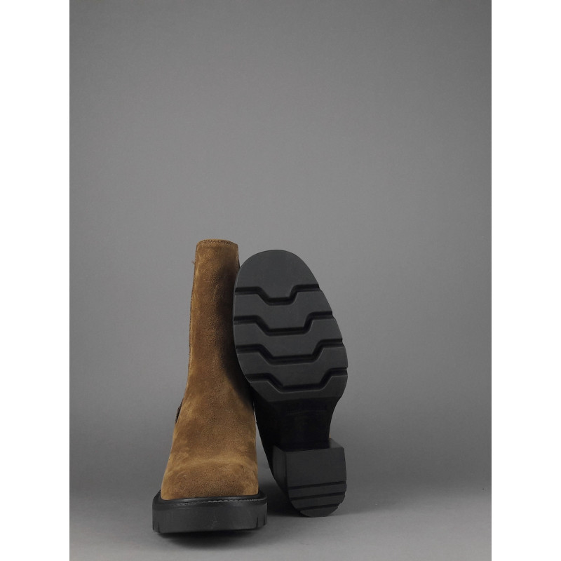 Janet & Janet " Tronchetto Donna Margot Camoscio Biscotto Prezzo 180,00