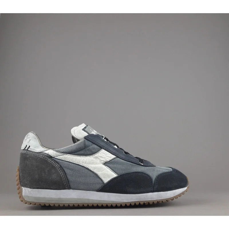 Diadora _ Sa Sneakers Uomo Heritage Equipe Camoscio Tela Blu Scuro Stone Wash Prezzo 180,00