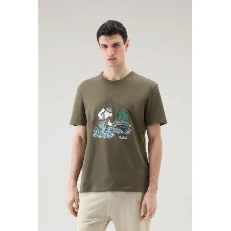 Woolrich _ Sa T-Shirt Uomo Cotone Verde Militare Stampa Al Petto Prezzo 70,00