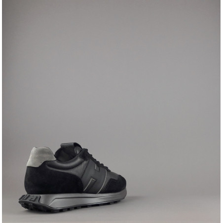 Hogan // Sneakers H601 Uomo Camoscio E Pelle Nero H Cucita Prezzo 460,00