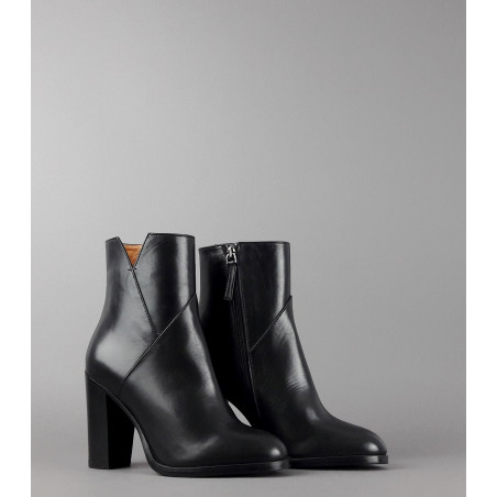 Archyve Tronchetto Donna Pelle Nero Cerniera Laterale Prezzo 250,00