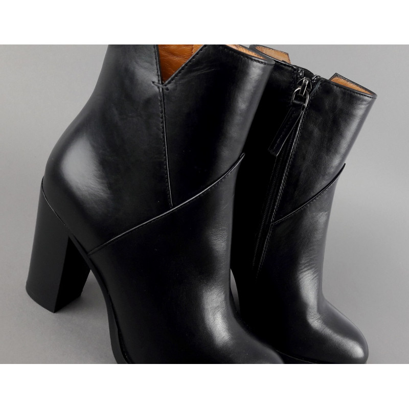 Archyve Tronchetto Donna Pelle Nero Cerniera Laterale Prezzo 250,00