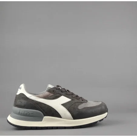 Diadora Sneakers Uomo Heritage Conquest Nabuk Stone Washed Tela Marrone Scuro Prezzo 210,00