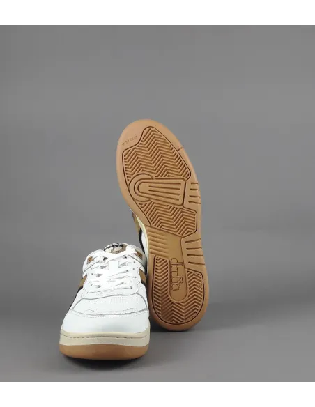 Diadora // Sa Sneakers Uomo B.560 Vintage Pelle Bianco Beige Prezzo 230,00