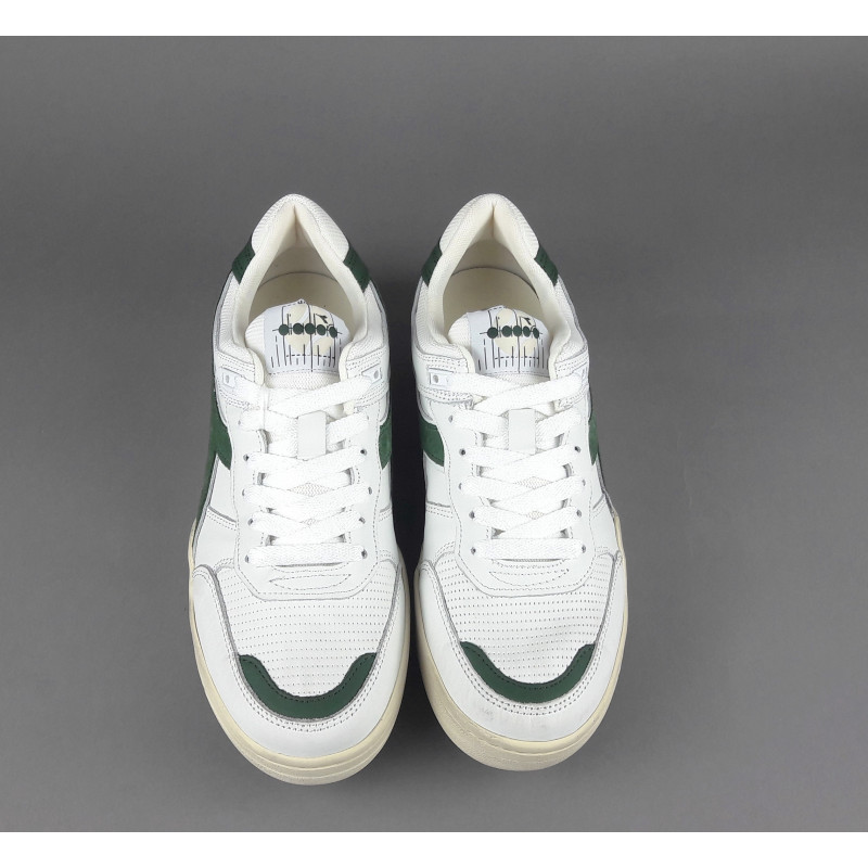 Diadora // Sa Sneakers Uomo B.560 Vintage Pelle Bianco Verde Prezzo 230,00