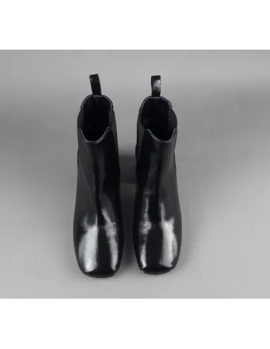 White D' // Tronchetto Donna Pelle Lucida Nero Elastici Laterali Prezzo 195,00