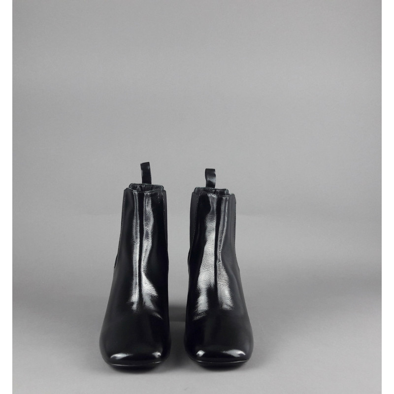 White D' // Tronchetto Donna Pelle Lucida Nero Elastici Laterali Prezzo 195,00