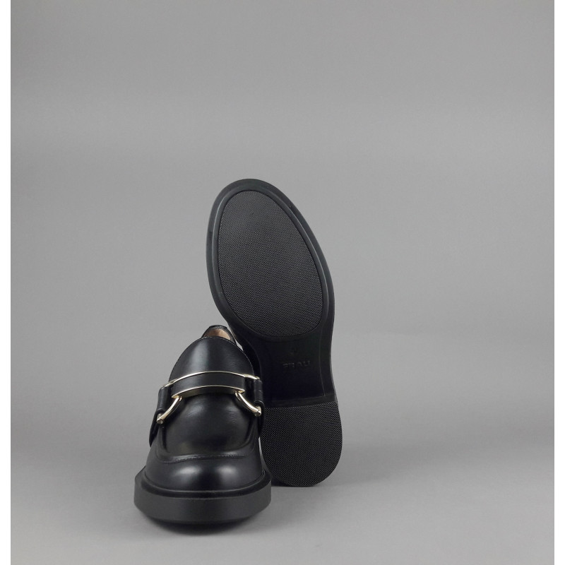 Frau // Sa Mocassino Donna Pelle Nero Morsetto In Metallo Prezzo 179,00