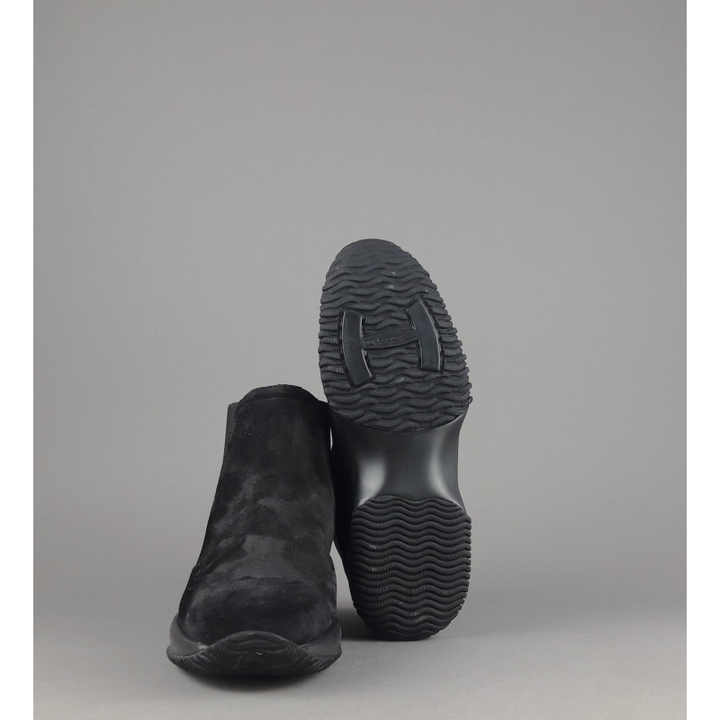 Hogan // Sa Interactive Tronchetto Donna Camoscio Nero Prezzo 450,00