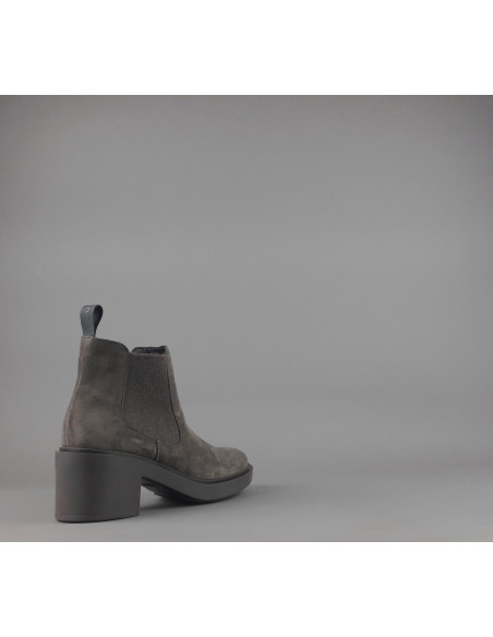 Frau /// Tronchetto Donna Camoscio Torba Elastici Laterali Prezzo 139,00