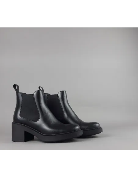 Frau /// Tronchetto Donna Pelle Nero Elastici Laterali Prezzo 139,00