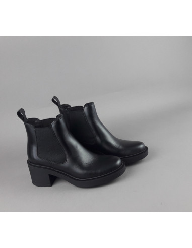 Frau /// Tronchetto Donna Pelle Nero Elastici Laterali Prezzo 139,00