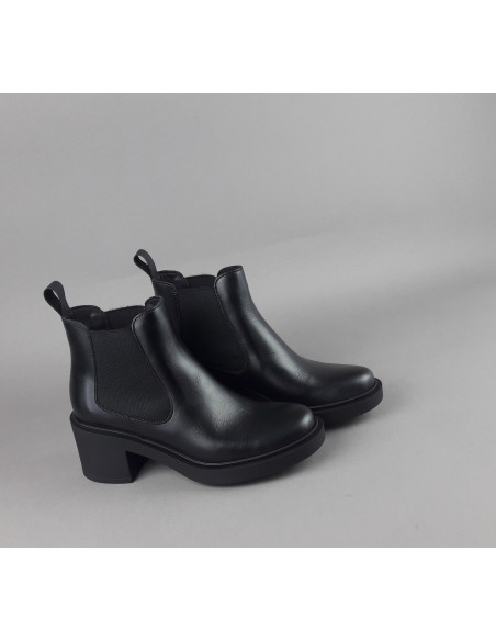 Frau /// Tronchetto Donna Pelle Nero Elastici Laterali Prezzo 139,00