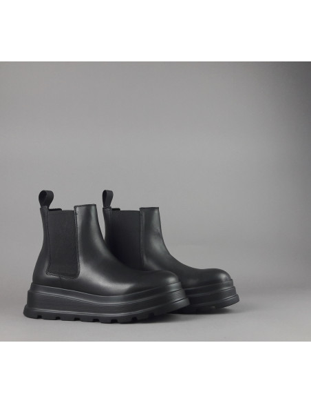 Frau /// Tronchetto Donna Pelle Nero Elastici Laterali Prezzo 139,00