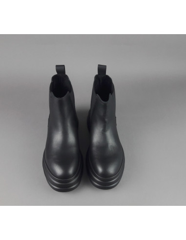 Frau /// Tronchetto Donna Pelle Nero Elastici Laterali Prezzo 139,00