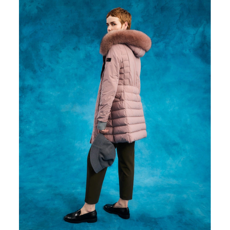Peuterey /// Piumino Donna Slim Seriola Tessuto Tecnico Rosa Antico Cappuccio Pelliccia Prezzo 800,00
