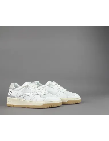 D.A.T.E. - Sneakers Torneo Donna Pelle Camoscio Bianco Prezzo 185,00
