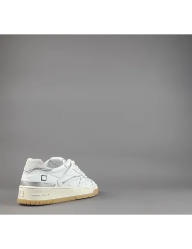 D.A.T.E. - Sneakers Torneo Donna Pelle Camoscio Bianco Prezzo 185,00