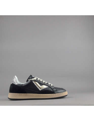 4B12 \ Sneakers Play Donna Pelle Nero Prezzo 199,00