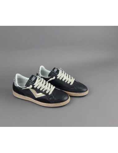 4B12 \ Sneakers Play Donna Pelle Nero Prezzo 199,00