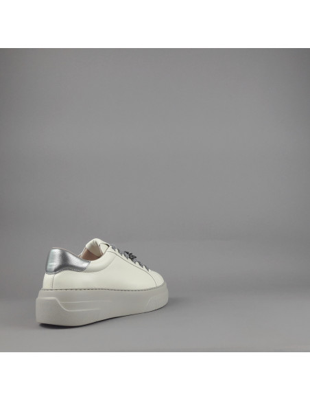 Stokton \ Sneakers Donna Pelle Avorio Prezzo 225,00