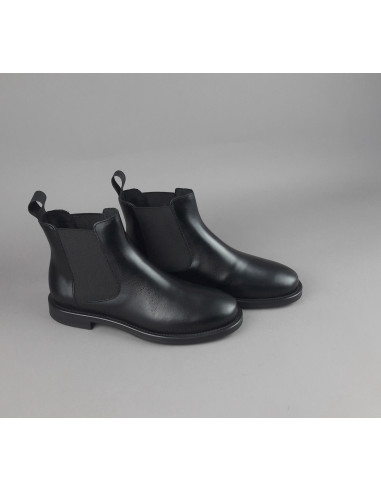 Frau \ Tronchetto Donna Pelle Nero Elastici Laterali Prezzo 119,00