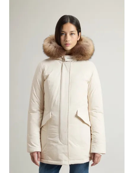 Woolrich \ Arctic Parka Donna Urban Touch Bianco Opaco Prezzo 900,00 Woolrich \ Arctic Parka Donna Urban Touch Bianco Opaco Prezzo 900,00