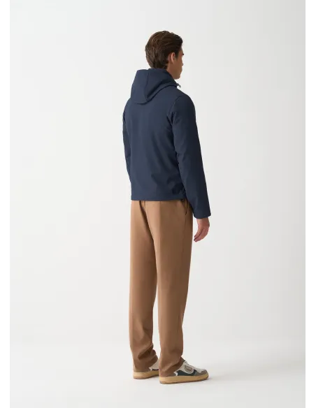 Colmar \ Giubbino Uomo Softshell Stretch Blu Scuro Prezzo 239,00 Colmar \ Giubbino Uomo Softshell Stretch Blu Scuro Prezzo 239,00