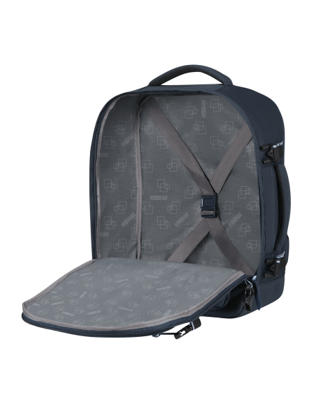 American Tourister --- Zaino S/M Nylon Blu Scuro Prezzo 59,00