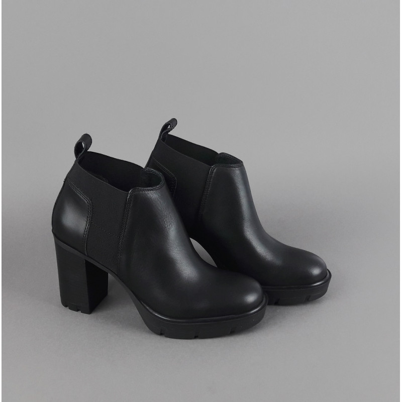 Janet Sport Stivaletto Donna Amanda Pelle Nero Elastico Laterale Prezzo 150,00