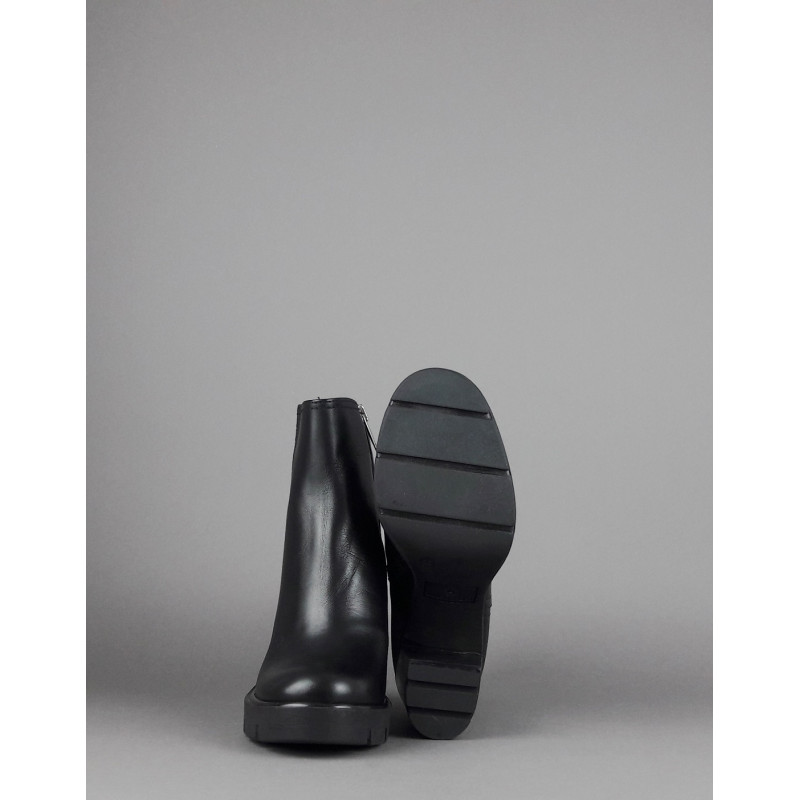 Janet Sport Tronchetto Donna Amanda Pelle Nero Zip Laterale Prezzo 170,00