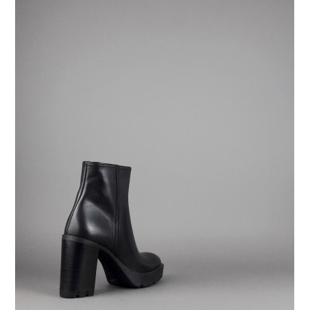 Janet Sport Tronchetto Donna Amanda Pelle Nero Zip Laterale Prezzo 170,00