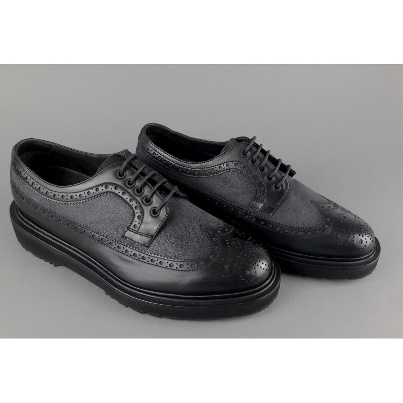 Fratelli Rossetti Derby Uomo Pelle Spazzolata Nero Bucature All'Inglese Prezzo 350,00