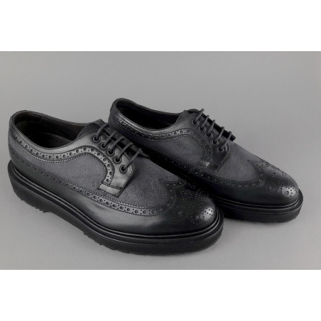 Fratelli Rossetti Derby Uomo Pelle Spazzolata Nero Bucature All'Inglese Prezzo 350,00