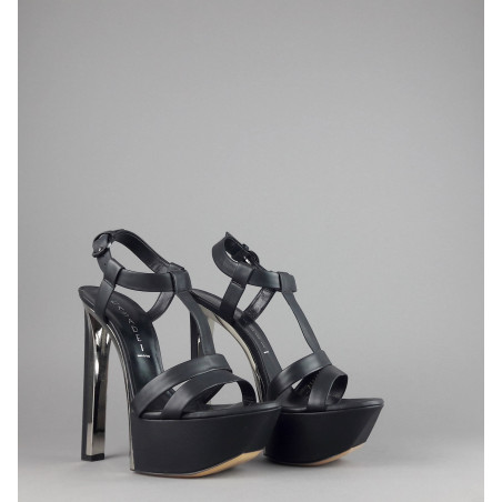 Casadei Sandalo Donna Pelle Nappa Nero Prezzo 700,00