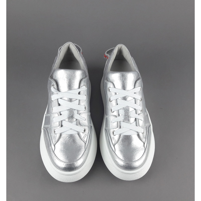Janet & Janet - - Sneakers Donna Gilda Pelle Laminata Argento Prezzo 180,00